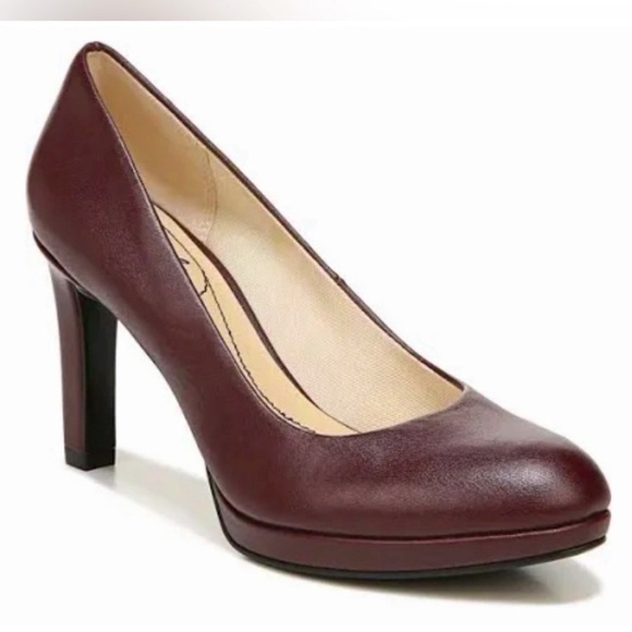 LifeStride Julia Platform Pump - Pinot Noir Burgundy - Picture 2 of 16